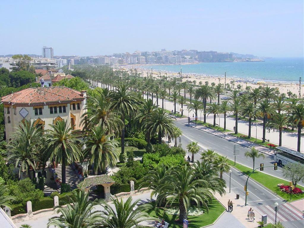 Apartamento Playa Llevant Mejor Zona Salou Dış mekan fotoğraf